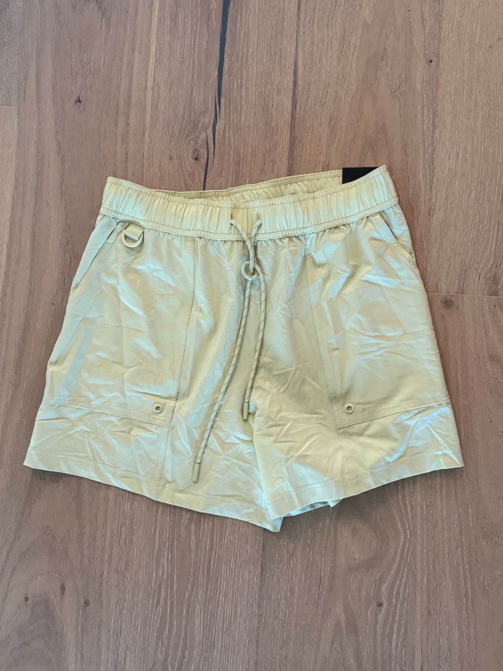 Women’s CALLA Chartreuse Size M hiking/athletic shorts High Rise NWT